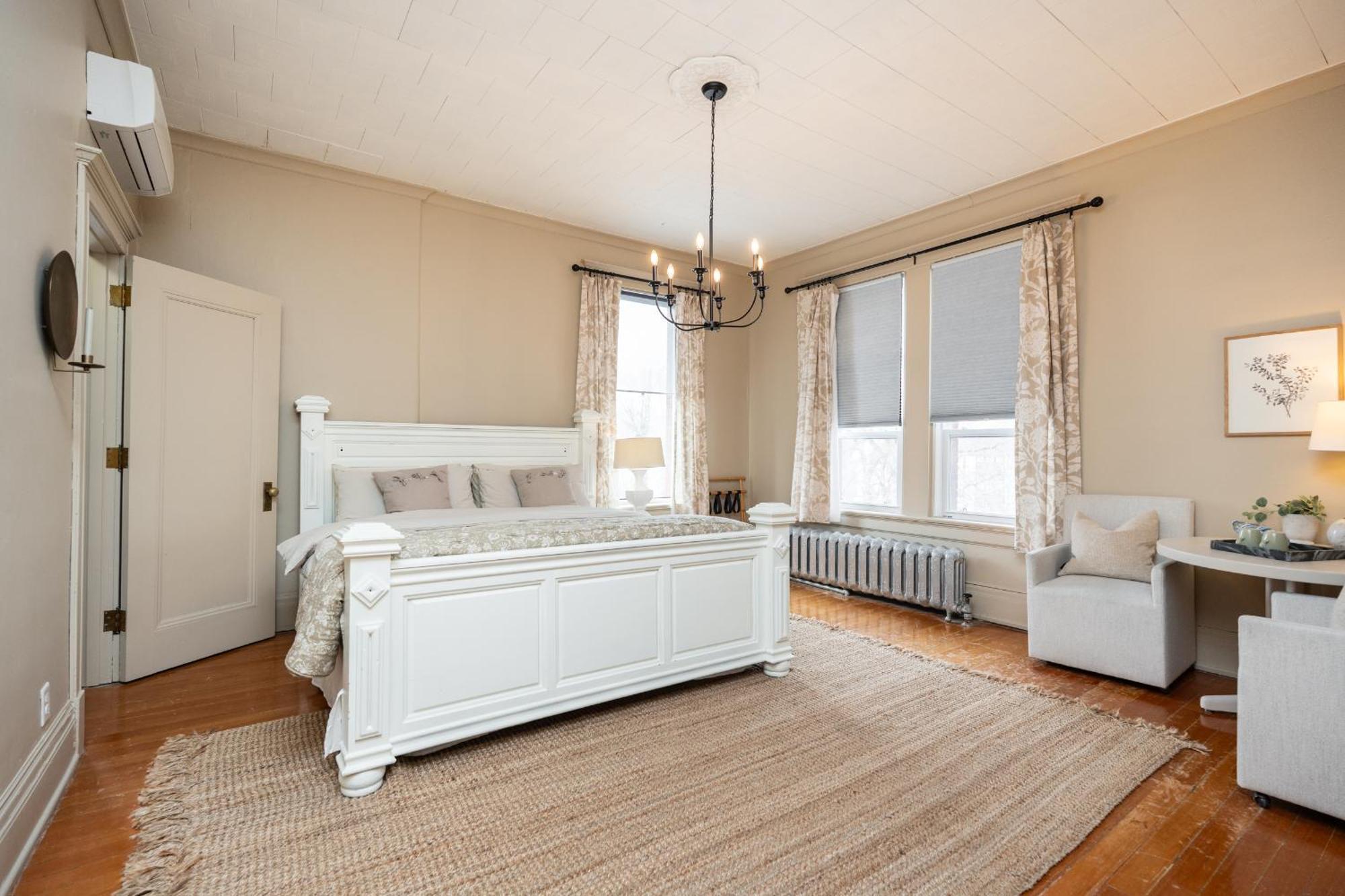 No. 5 East Bed and Breakfast Winnipeg Exteriör bild