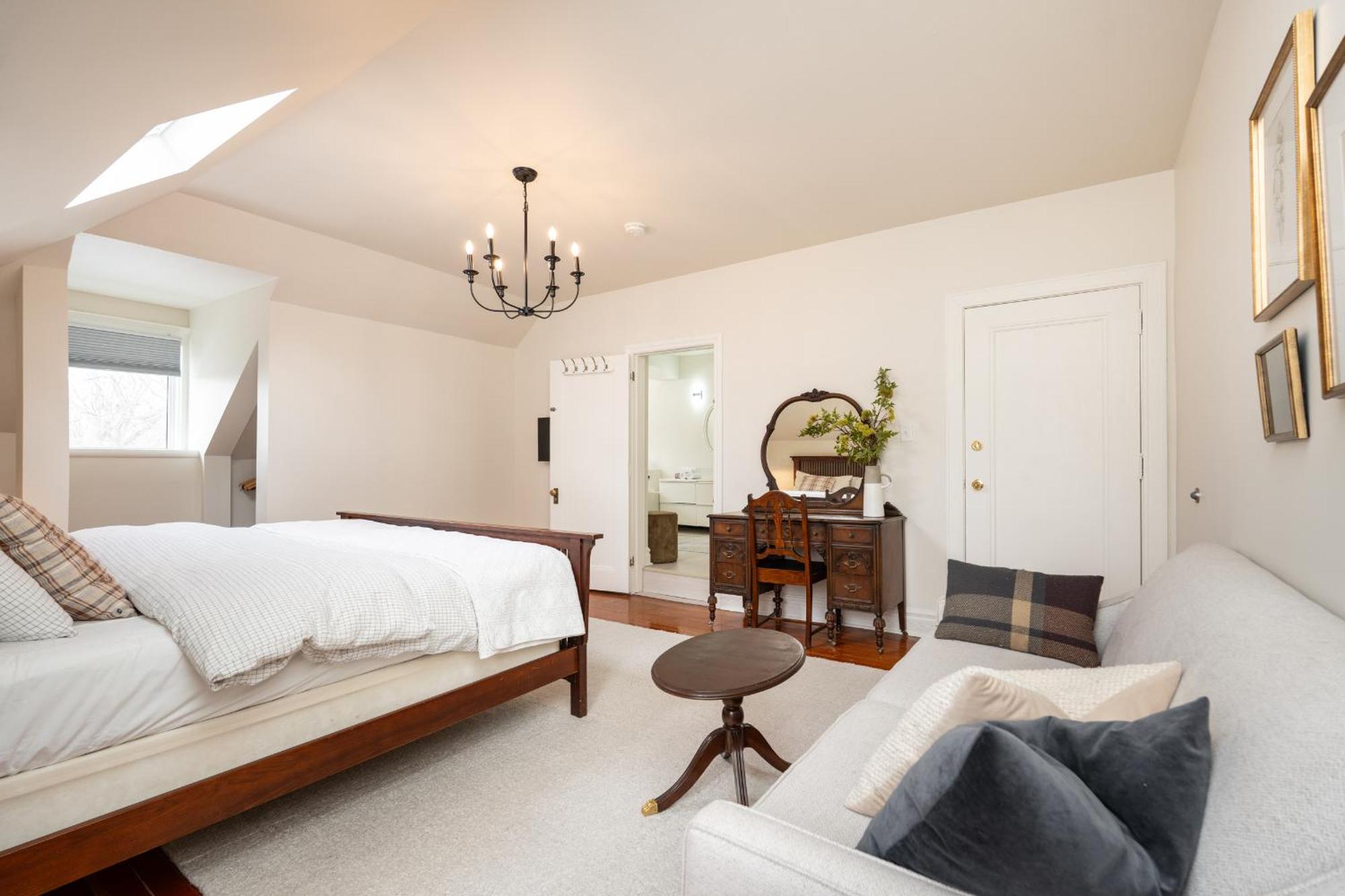 No. 5 East Bed and Breakfast Winnipeg Exteriör bild