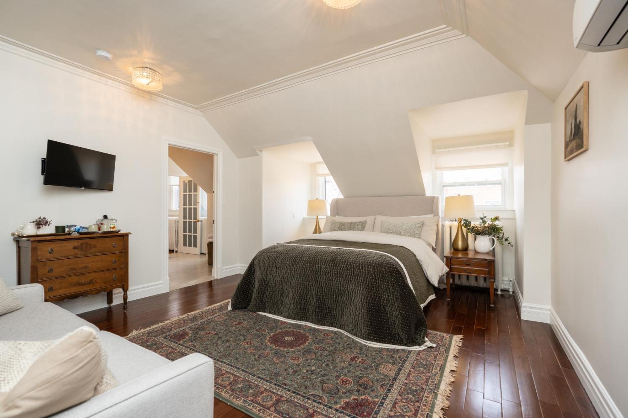No. 5 East Bed and Breakfast Winnipeg Exteriör bild